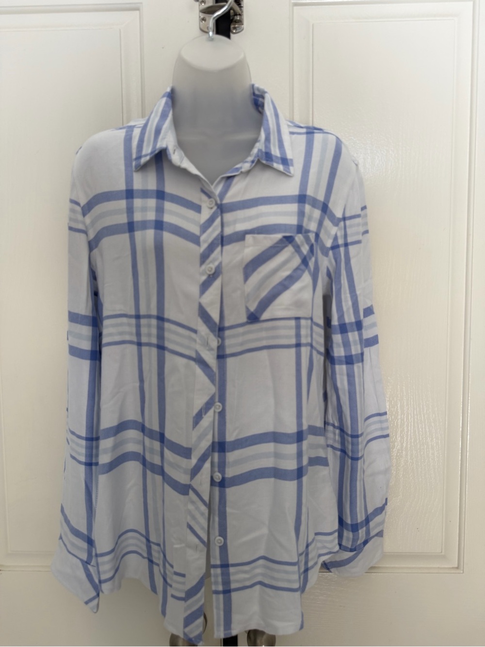 BeachLunchLounge Light Blue and White Plaid Button-Up Shirt Sz XS